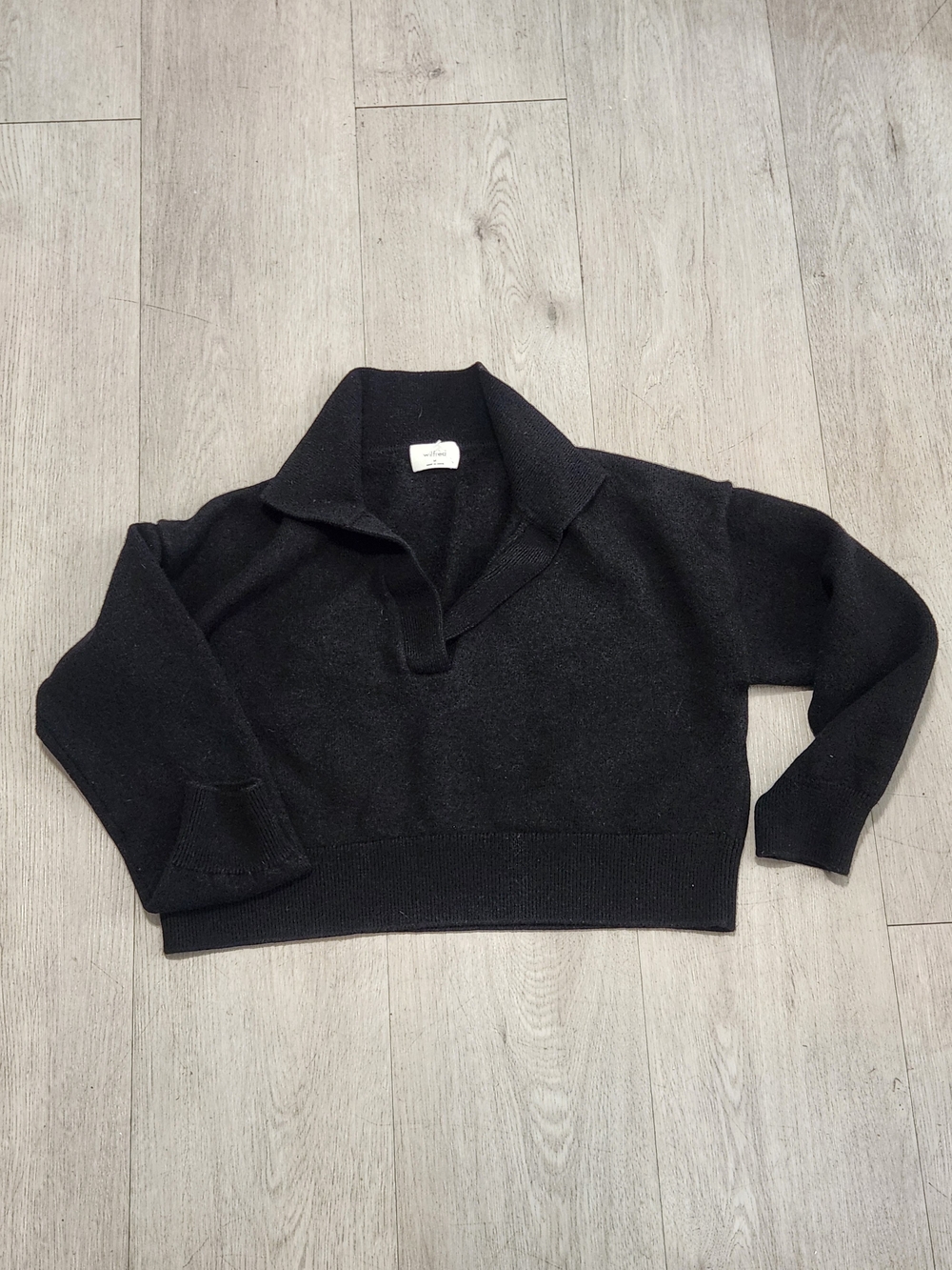Aritzia Wilfred Clara Merino Wool Polo Sweater Black Medium Open Collar Cropped